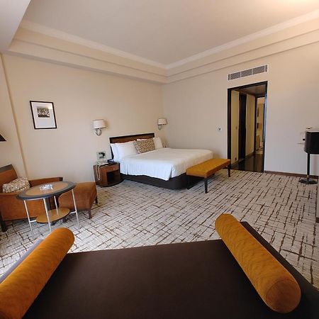 Hotel Marine Plaza Bombay Eksteriør billede