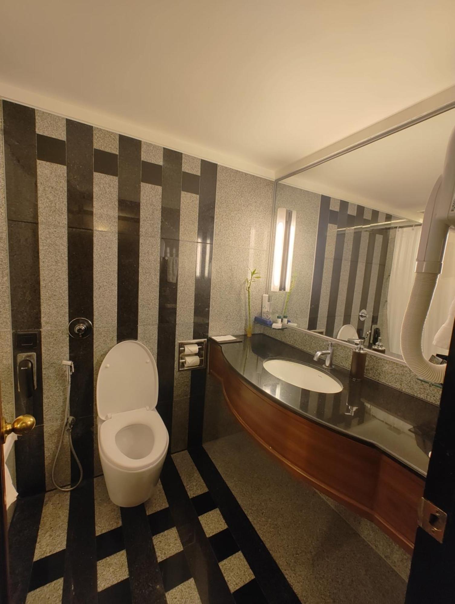 Hotel Marine Plaza Bombay Eksteriør billede